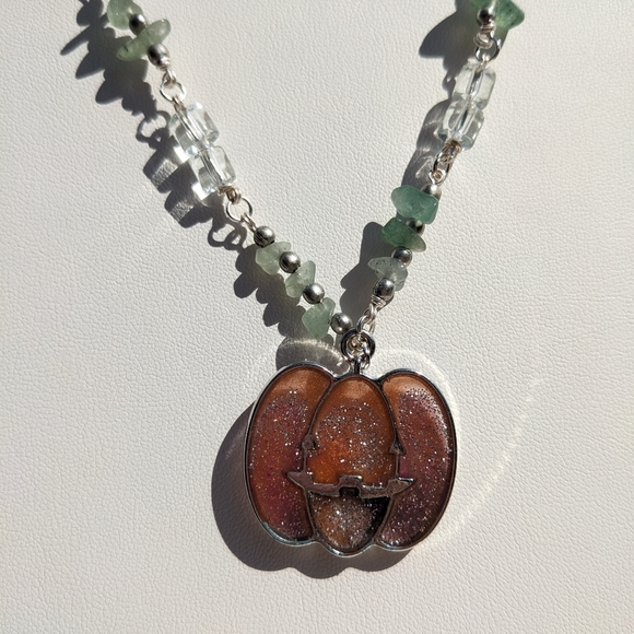 🎃SOLD🎃 Pumpkin Necklace Silver Crystals Jasper Green Aventurine Artisan Resin - Picture 4 of 14